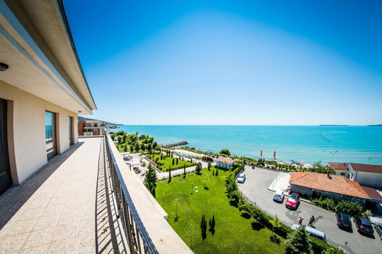 Prestige Sands Resort Pantai Sunny Bagian luar foto