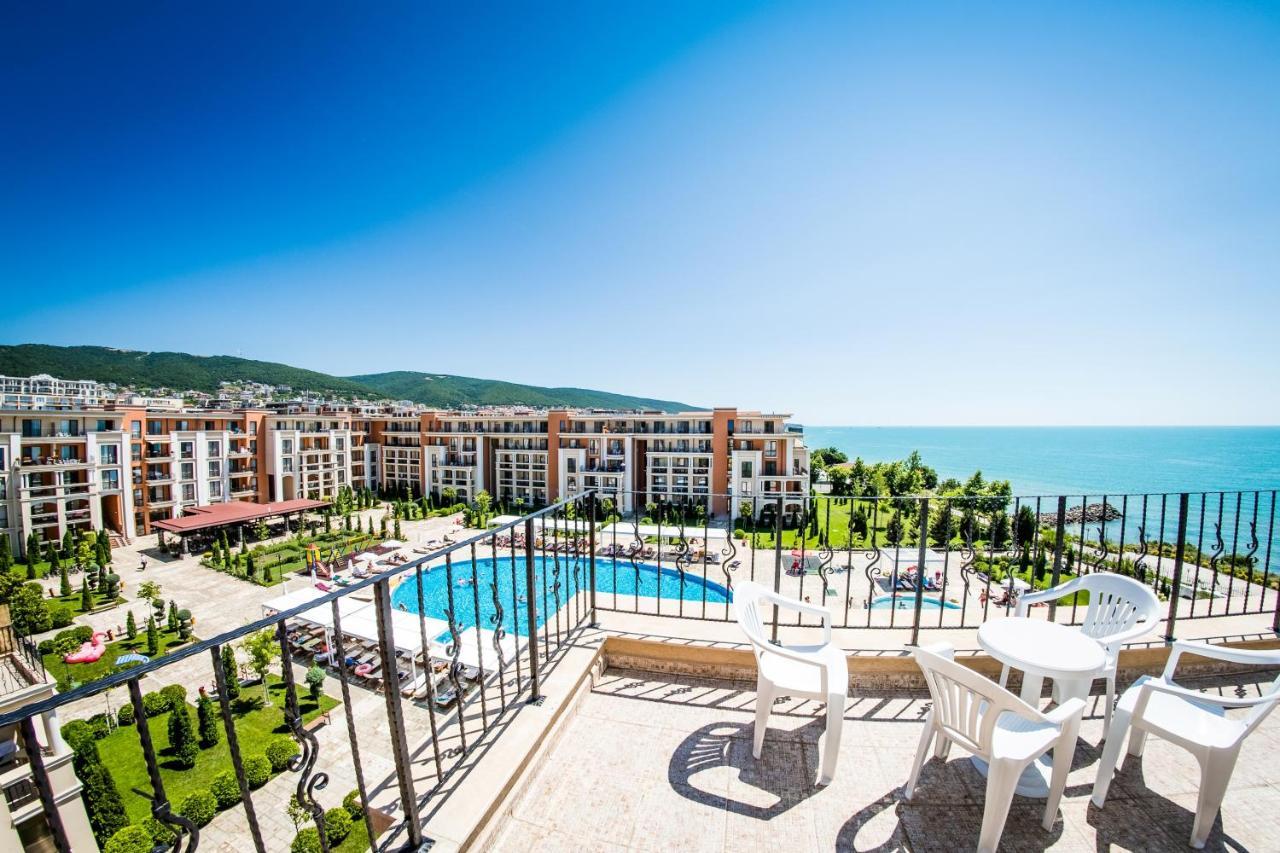 Prestige Sands Resort Pantai Sunny Bagian luar foto