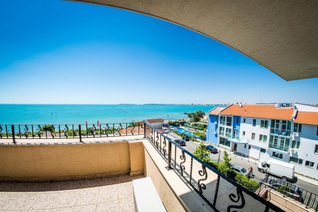Prestige Sands Resort Pantai Sunny Bagian luar foto