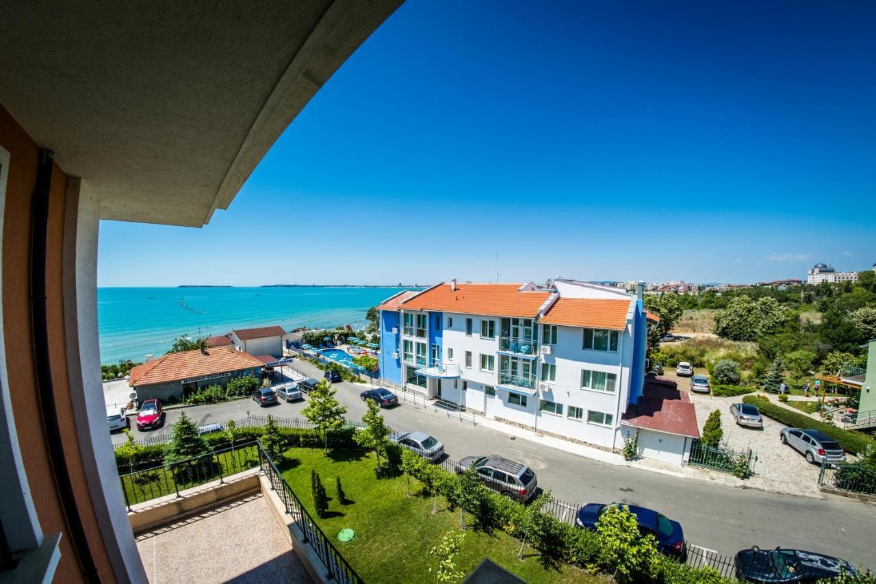 Prestige Sands Resort Pantai Sunny Bagian luar foto