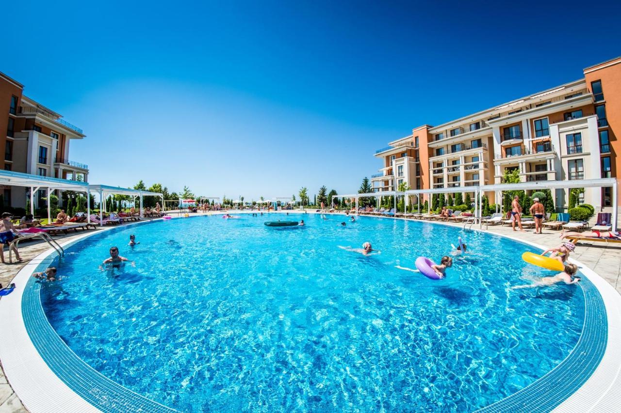 Prestige Sands Resort Pantai Sunny Bagian luar foto